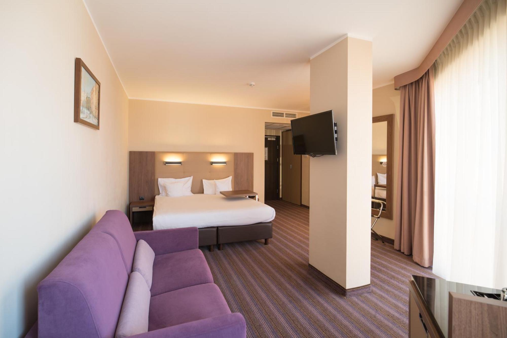 Desilva Premium Hotel